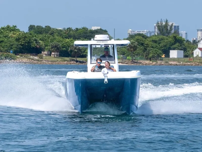 Slide: The Image of Twin Vee 260 GFX2 CC 2026 - 6050802