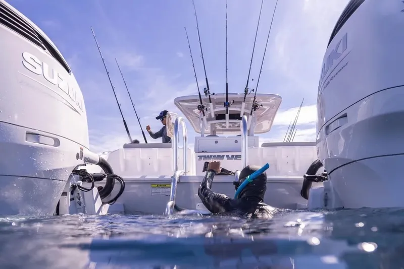 Slide: The Image of Twin Vee 280 GFX2 CC 2026 - 6050863