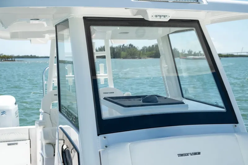 Slide: The Image of Twin Vee 280 GFX2 CC 2026 - 6050874