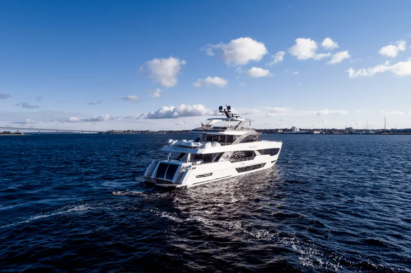 Slide: The Image of Ocean Alexander 35R 2026 - 6051257