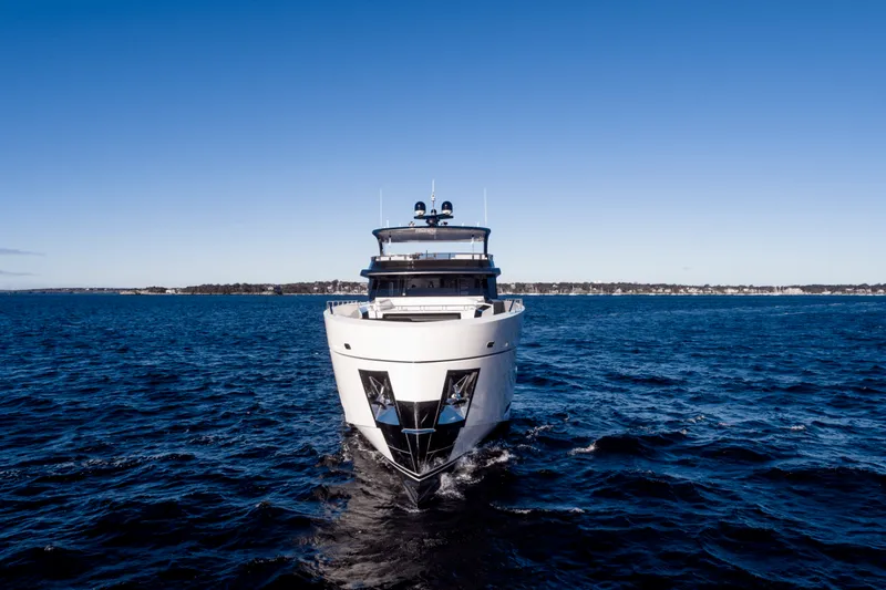 Slide: The Image of Ocean Alexander 35R 2026 - 6051246