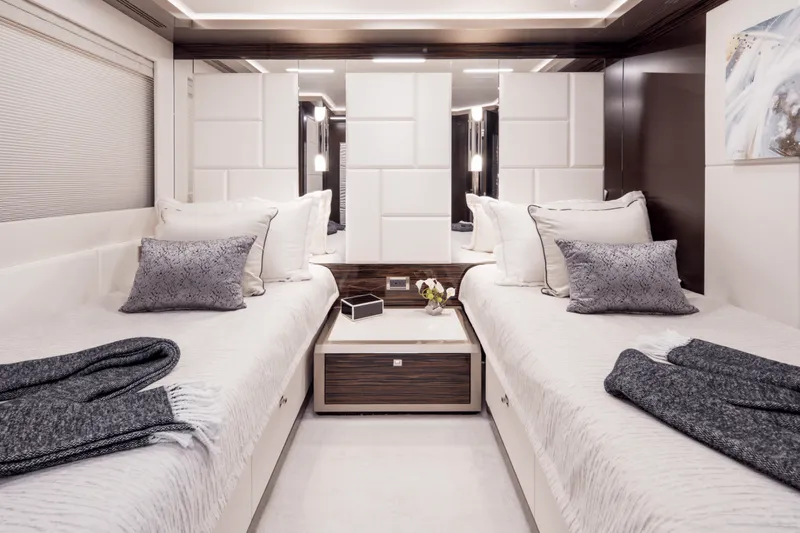 Slide: The Image of Ocean Alexander 35R 2026 - 6051287