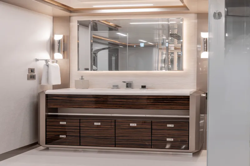 Slide: The Image of Ocean Alexander 35R 2026 - 6051293