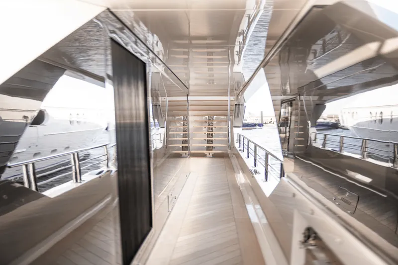 Slide: The Image of Ocean Alexander 35R 2026 - 6051303