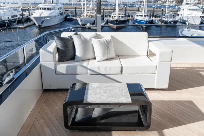 Slide: The Image of Ocean Alexander 35R 2026 - 6051276