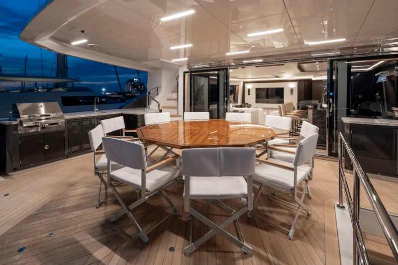 Slide: The Image of Ocean Alexander 35R 2026 - 6051317