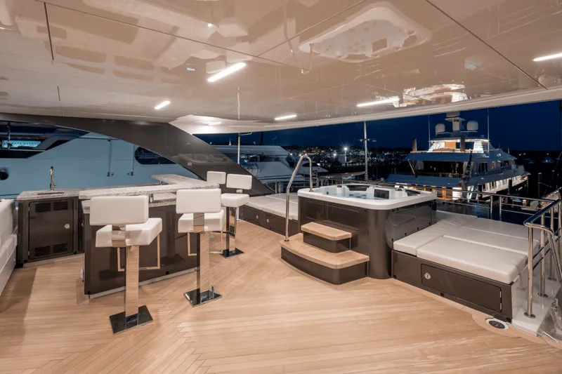 Slide: The Image of Ocean Alexander 35R 2026 - 6051318