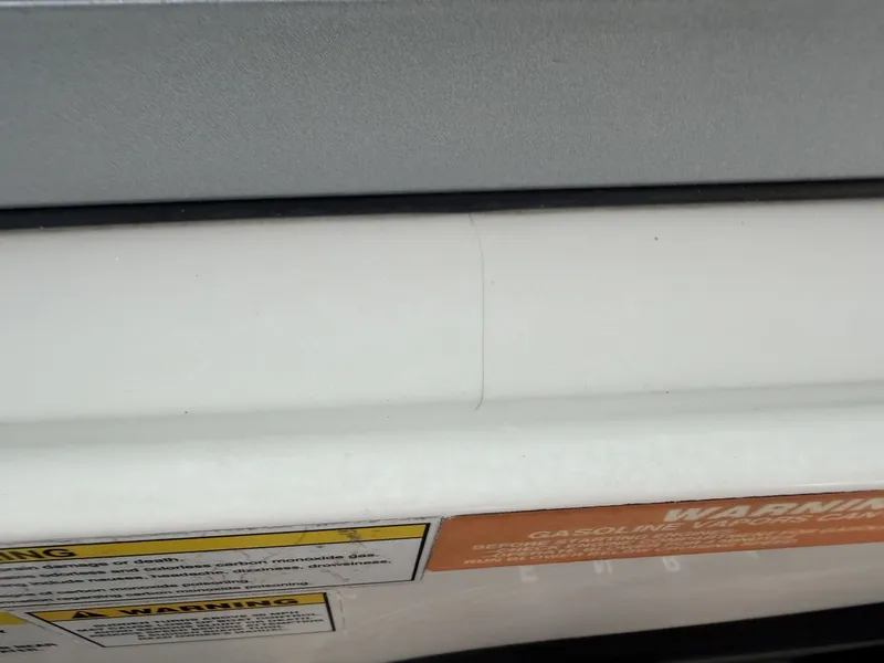 Slide: The Image of Rinker 280 Express Cruiser 2008 - 6051441