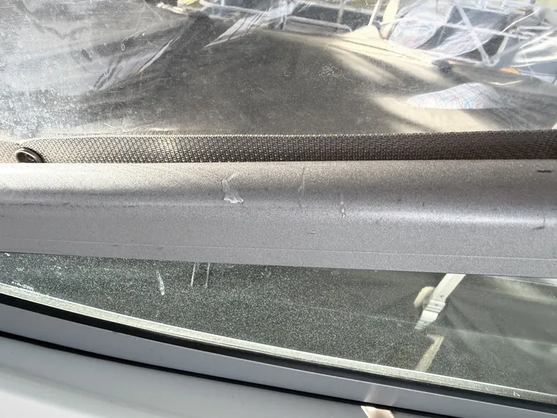 Slide: The Image of Rinker 280 Express Cruiser 2008 - 6051446