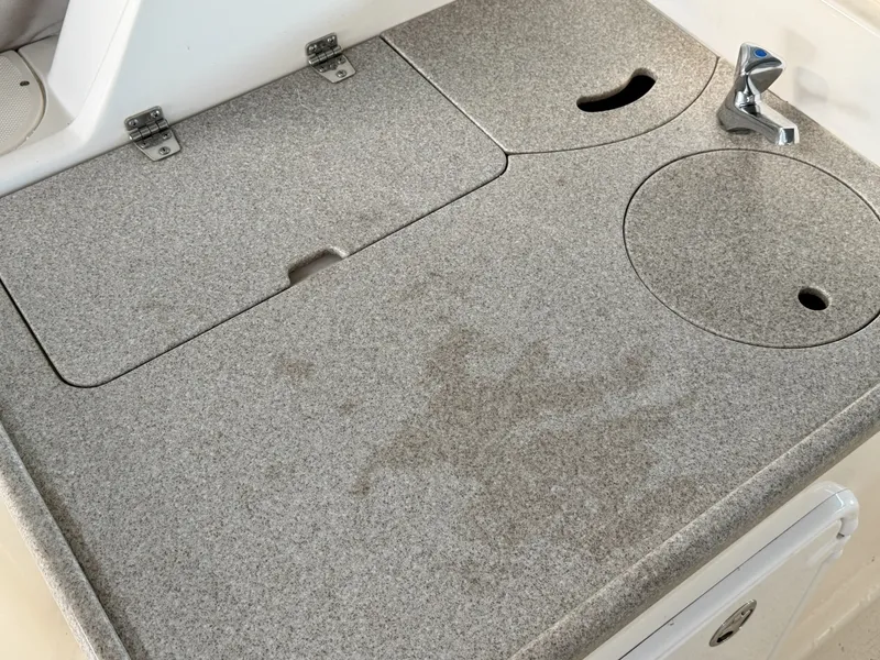 Slide: The Image of Rinker 280 Express Cruiser 2008 - 6051448