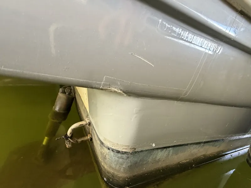 Slide: The Image of Rinker 280 Express Cruiser 2008 - 6051472