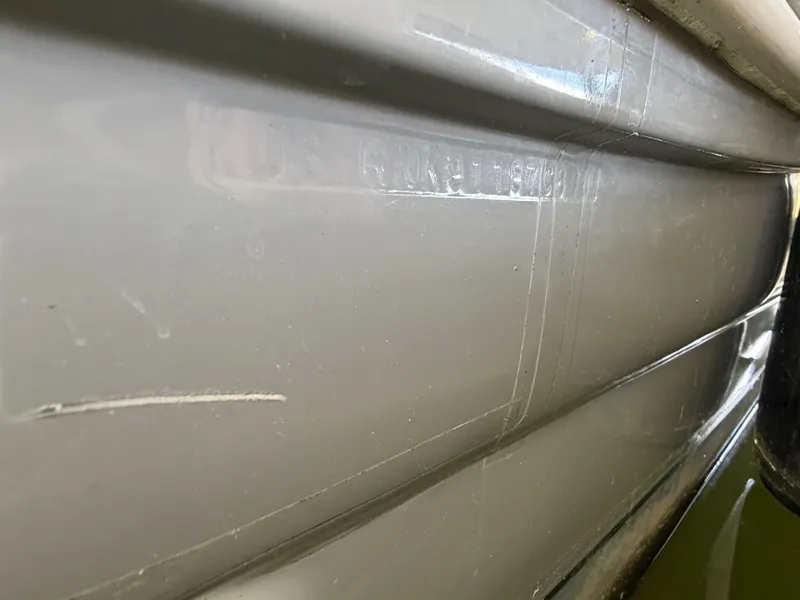 Slide: The Image of Rinker 280 Express Cruiser 2008 - 6051476