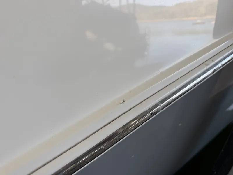 Slide: The Image of Rinker 280 Express Cruiser 2008 - 6051483