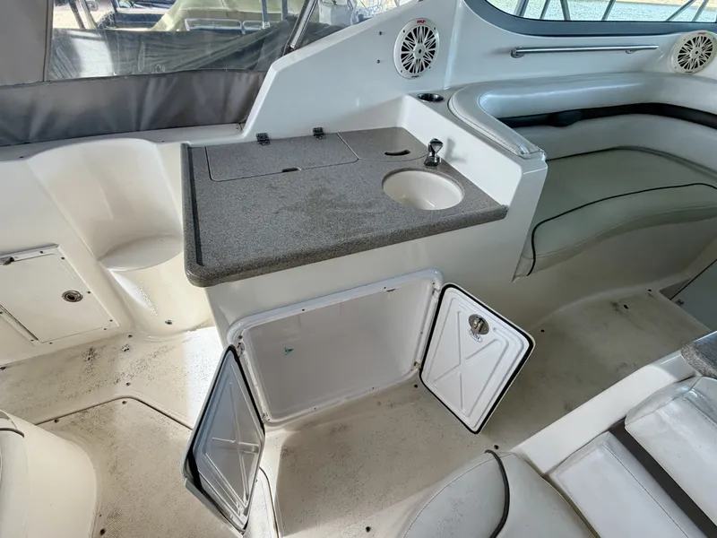 Slide: The Image of Rinker 280 Express Cruiser 2008 - 6051354