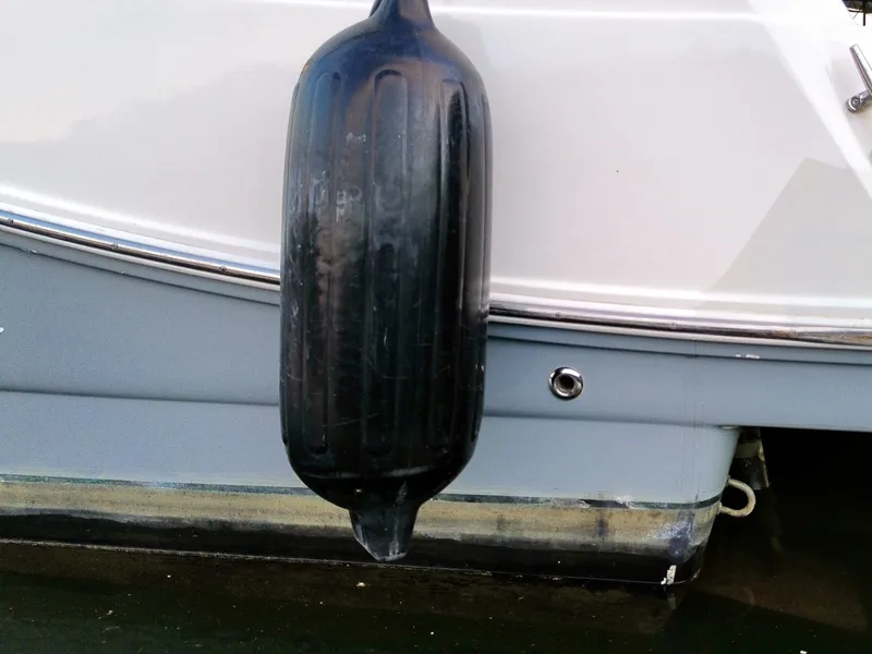 Slide: The Image of Rinker 280 Express Cruiser 2008 - 6051560