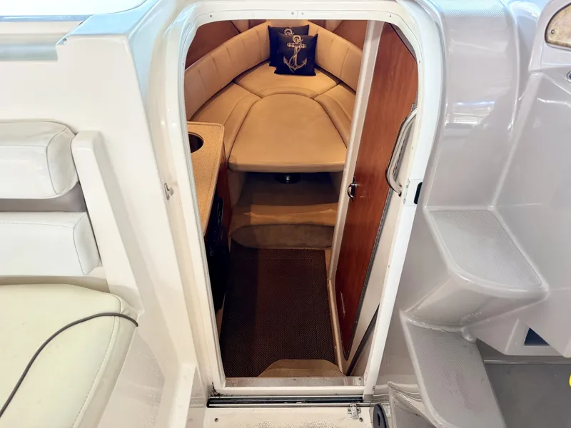 Slide: The Image of Rinker 280 Express Cruiser 2008 - 6051376