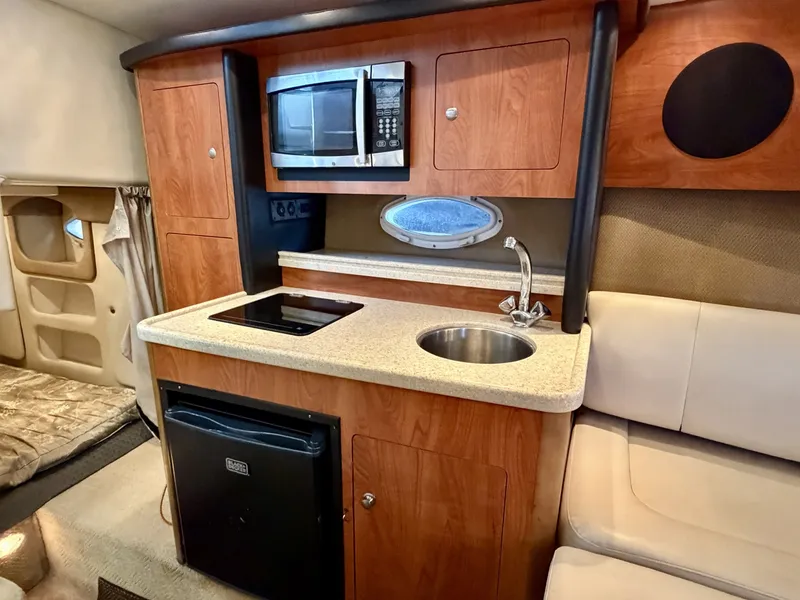 Slide: The Image of Rinker 280 Express Cruiser 2008 - 6051379