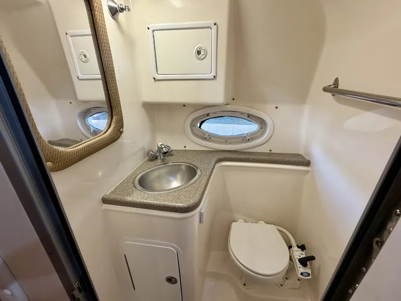 Slide: The Image of Rinker 280 Express Cruiser 2008 - 6051391