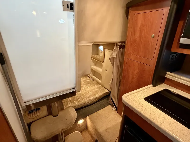 Slide: The Image of Rinker 280 Express Cruiser 2008 - 6051393