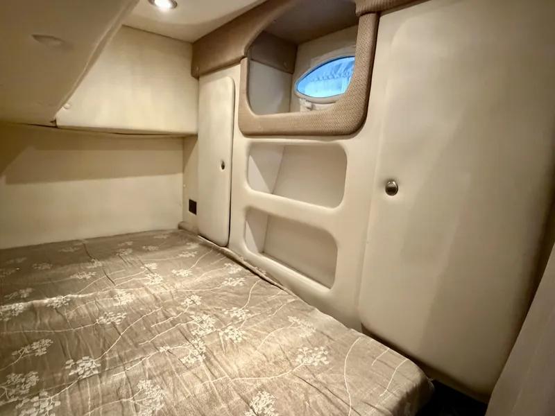 Slide: The Image of Rinker 280 Express Cruiser 2008 - 6051397