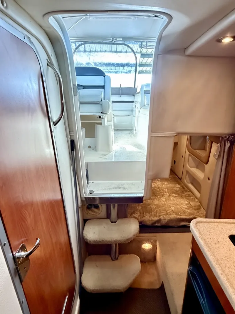 Slide: The Image of Rinker 280 Express Cruiser 2008 - 6051400