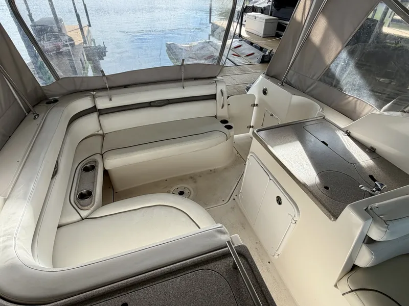 Slide: The Image of Rinker 280 Express Cruiser 2008 - 6051410