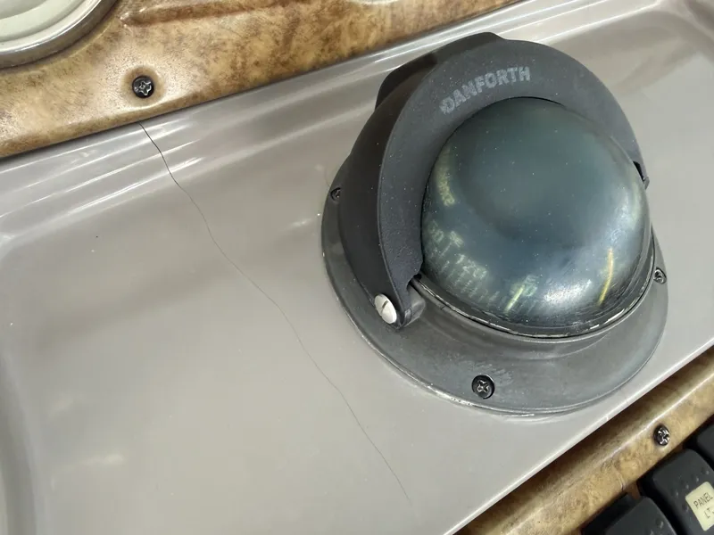 Slide: The Image of Rinker 280 Express Cruiser 2008 - 6051431