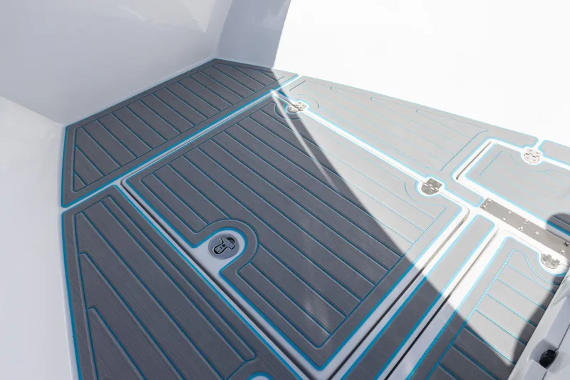 Slide: The Image of Albin 26 Center Console 2006 - 7599531