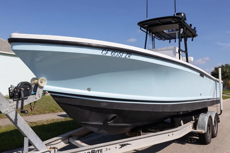 Slide: The Image of Albin 26 Center Console 2006 - 7599524