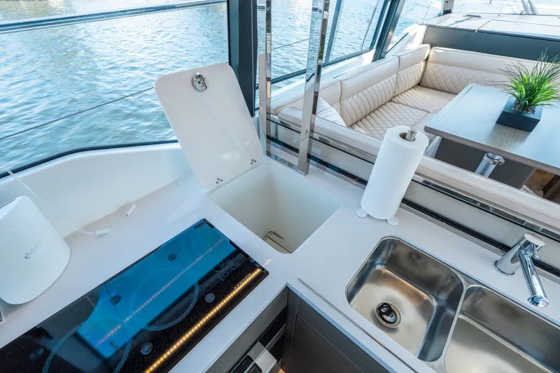 Slide: The Image of Jeanneau NC 1295 Fly 2024 - 6051839