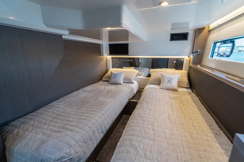 Slide: The Image of Jeanneau NC 1295 Fly 2024 - 6051866