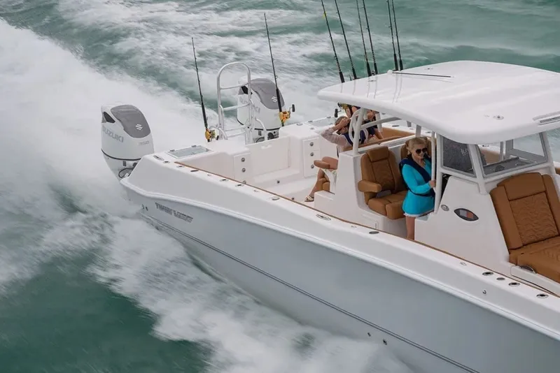 Slide: The Image of Twin Vee 340 GFX CC 2026 - 6051905