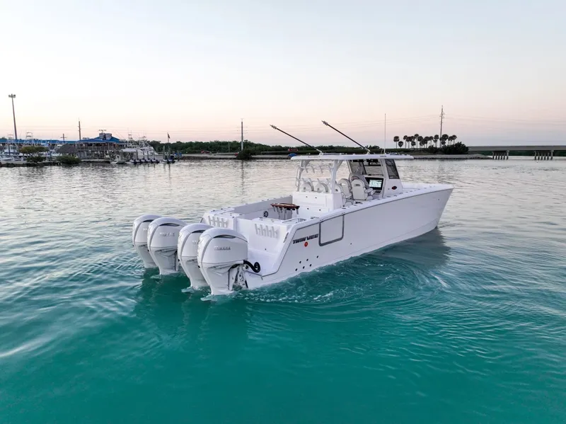 Slide: The Image of Twin Vee 400 GFX2 CC 2026 - 6051933