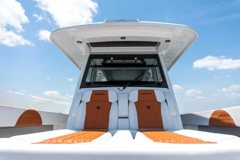 Slide: The Image of Twin Vee 400 GFX2 CC 2026 - 6051937