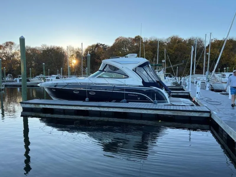The Image of Formula 34 CLAIR DE LUNE - Profile At Dock 2020 Formula Performance Cruiser CLAIR DE LUNE - 7655221