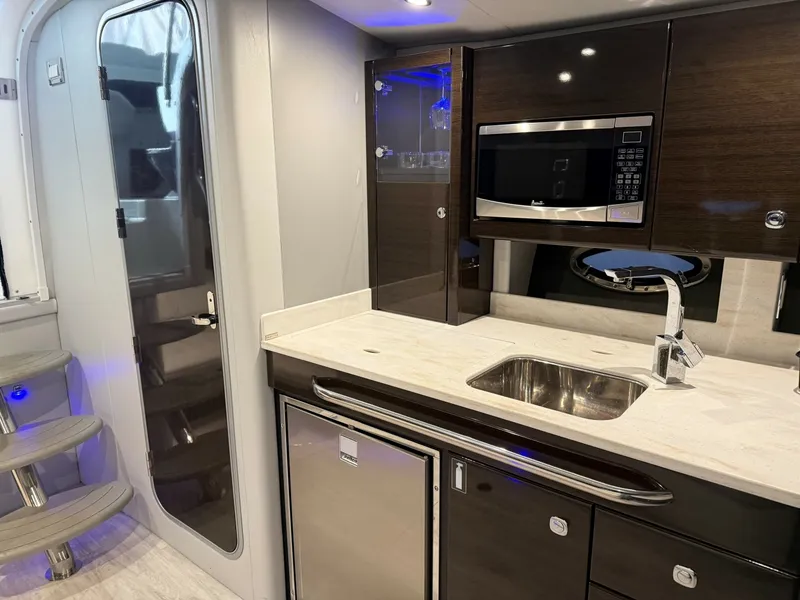 Slide: The Image of Formula 34 CLAIR DE LUNE - Galley 2020 Formula Performance Cruiser CLAIR DE LUNE - 7655229