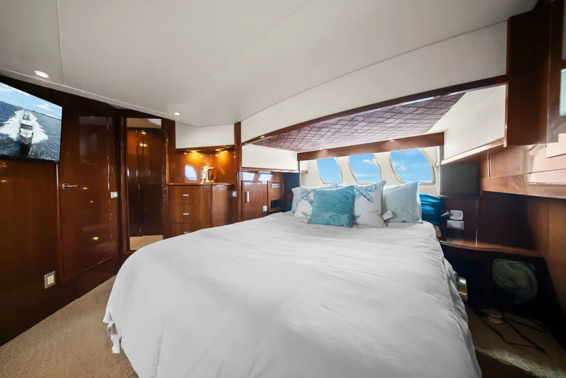 Slide: The Image of Carver Yachts 56 Voyager SE 2008 - 6061942