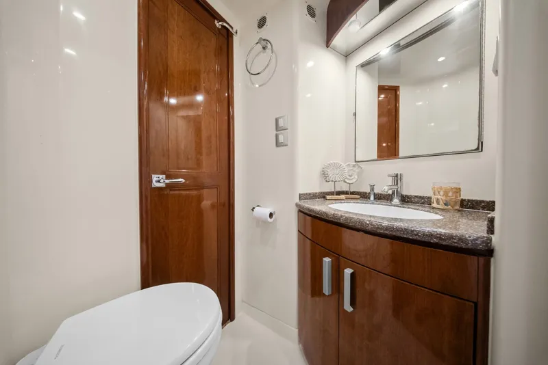 Slide: The Image of Carver Yachts 56 Voyager SE 2008 - 6061945