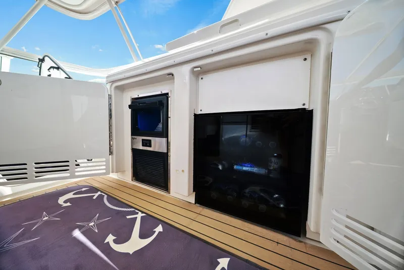 Slide: The Image of Carver Yachts 56 Voyager SE 2008 - 6061953