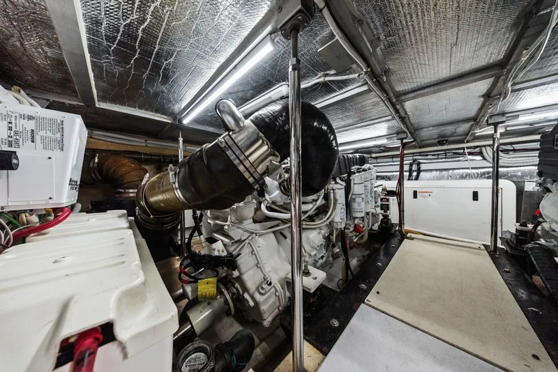 Slide: The Image of Carver Yachts 56 Voyager SE 2008 - 6061972