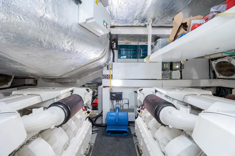 Slide: The Image of Sunseeker PREDATOR 74 XPS 2020 - 6052530