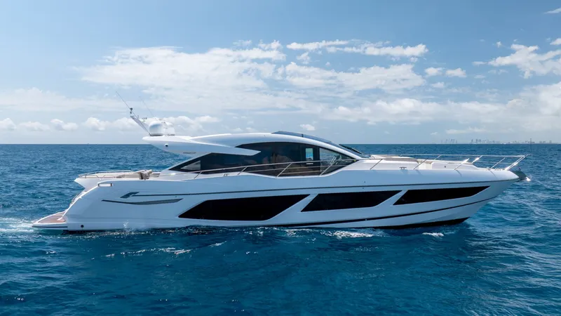 Slide: The Image of Sunseeker PREDATOR 74 XPS 2020 - 6052629