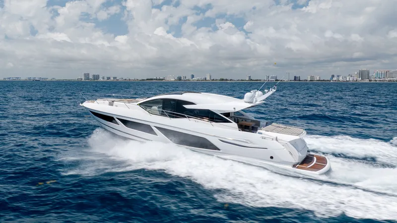 Slide: The Image of Sunseeker PREDATOR 74 XPS 2020 - 6052634