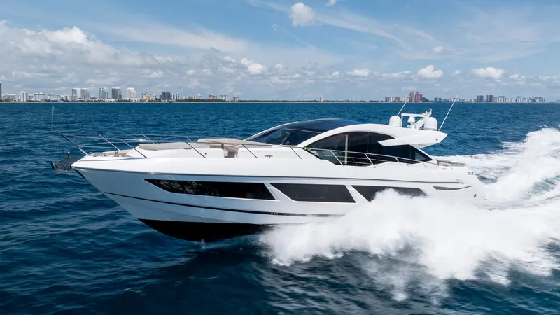 Slide: The Image of Sunseeker PREDATOR 74 XPS 2020 - 6052638