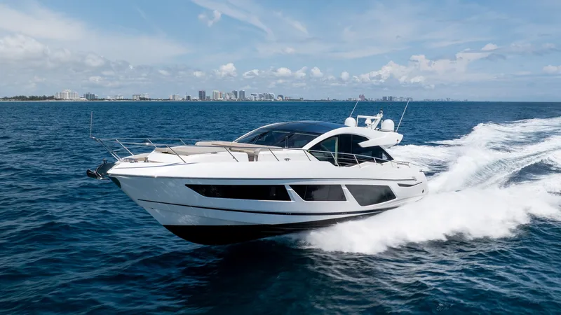 Slide: The Image of Sunseeker PREDATOR 74 XPS 2020 - 6052646