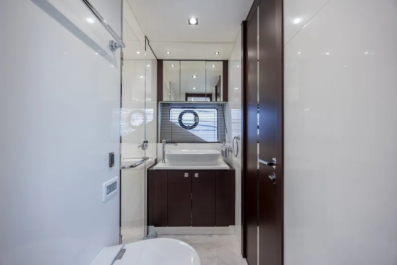 Slide: The Image of Sunseeker PREDATOR 74 XPS 2020 - 6052552