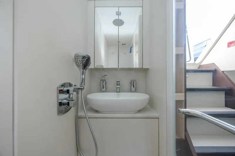 Slide: The Image of Sunseeker PREDATOR 74 XPS 2020 - 6052527