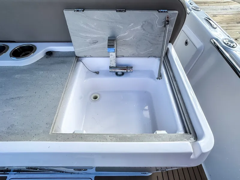 Slide: The Image of Other Sterk 31 2024 - 6052080