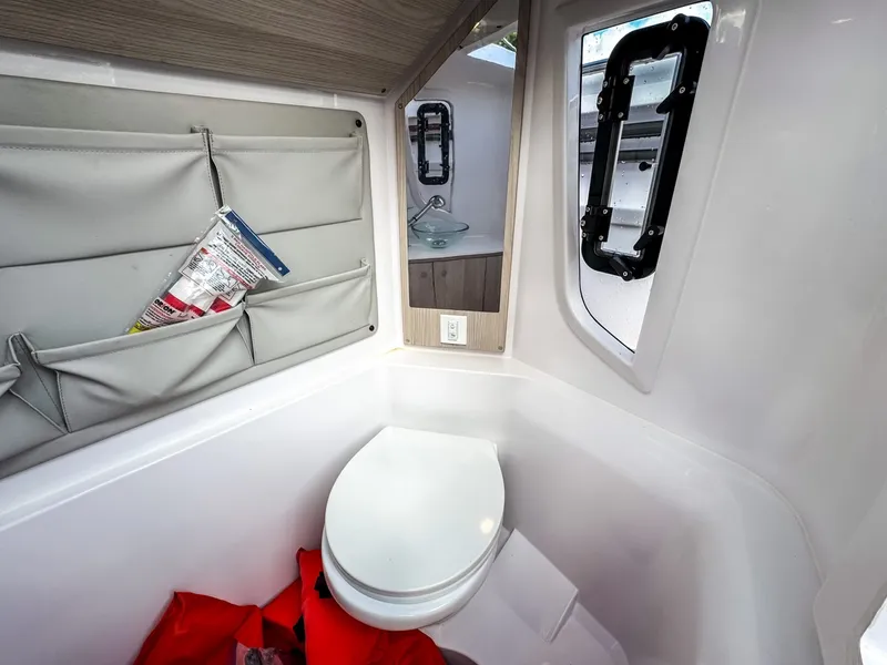 Slide: The Image of Other Sterk 31 2024 - 6052091