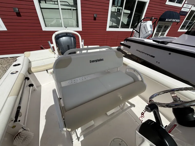 Slide: The Image of Everglades Everglades 230 CC 2011 - 6052171